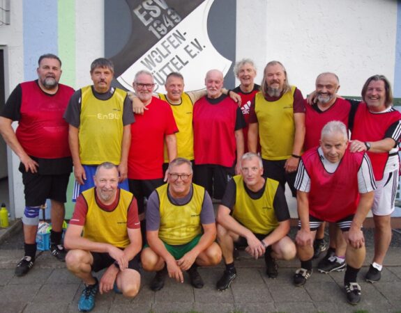 Walking Football beim ESV Wolfenbüttel