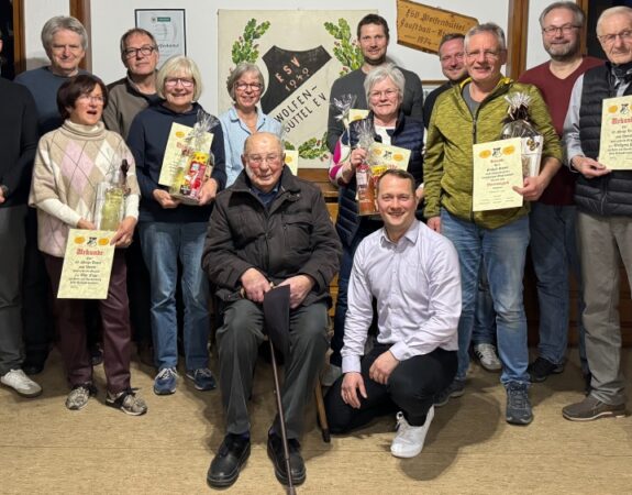 Verabschiedung von Rüdiger Jaernecke – Alfons Tillner 75 Jahre Mitglied im ESV